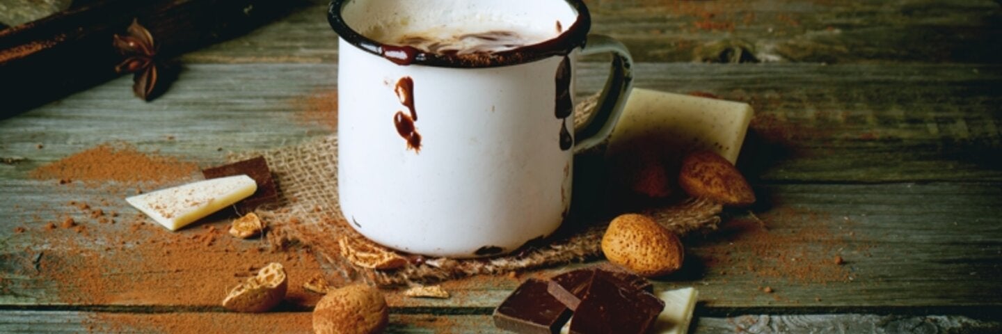 vintage-mug-with-hot-chocolate